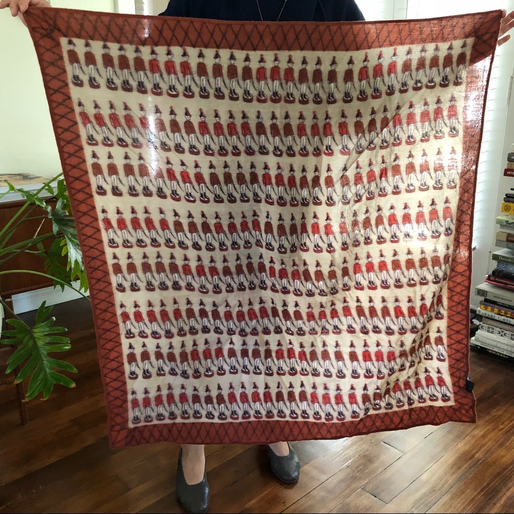 Wool soldiers neck scarf